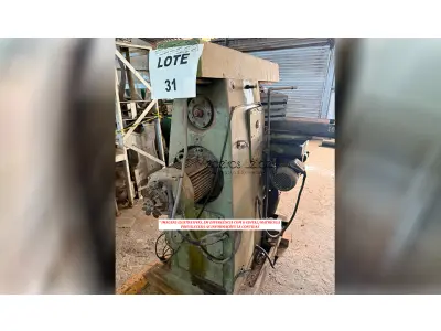 LOTE 031 - EQUIP. INDUSTRIAL - FRESADORA