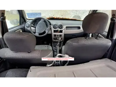 LOTE 061 - VEÍCULO - RENAULT/SANDERO EXPRESSION