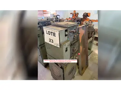 LOTE 023 - EQUIP. INDUSTRIAL - TORNO MECÂNICO (A)